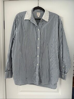 GAP Navy & White Vertical Stripe Eyelet Collar Shirt with small stain on front